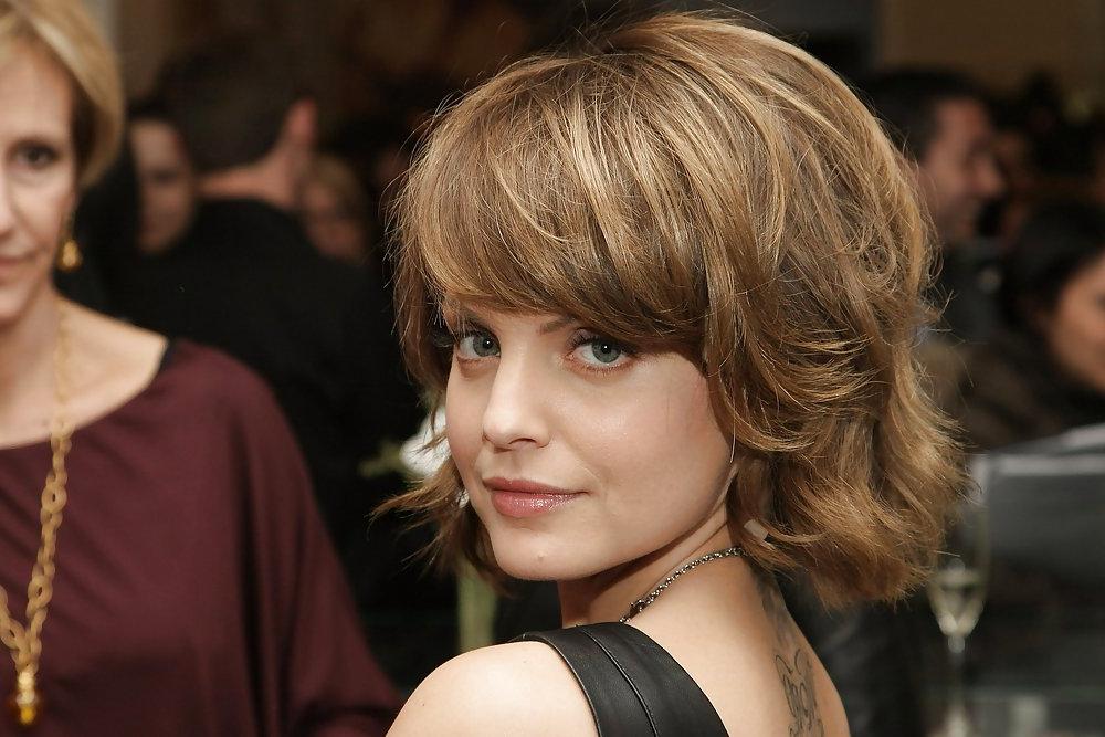 25P The Oh So Fuckable Mena Suvari