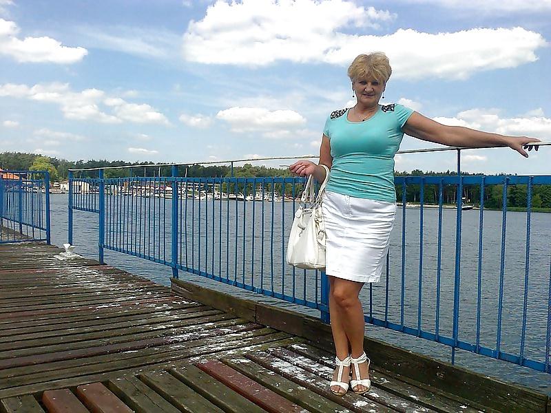 9P Awesome GILF - Ewa