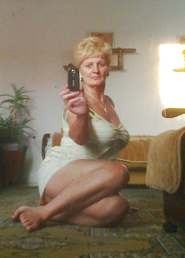 9P Awesome GILF - Ewa