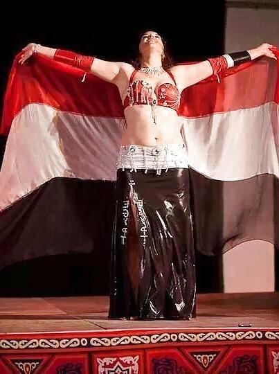 25P Egyptians Dancer 