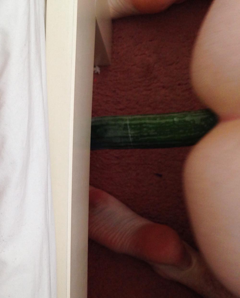 5P Fucking my ass with a 12 inch cucumber 