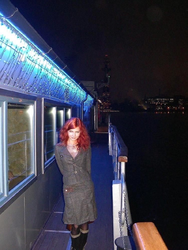 18P Amateur Redhead Plays with Vibe & Blows Boyfriend