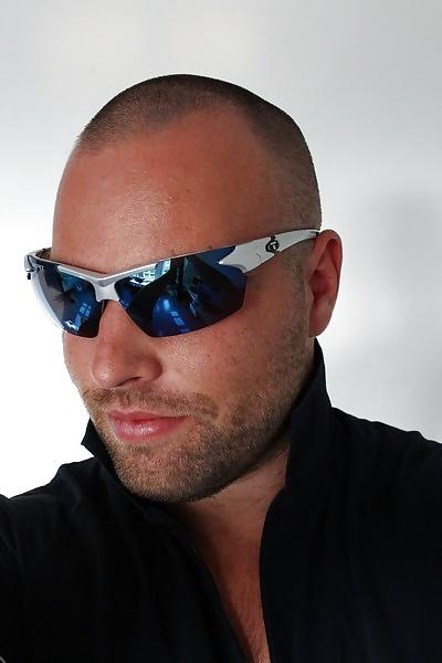 21P Self portraits with sunglasses 