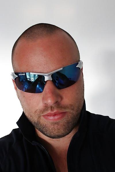 21P Self portraits with sunglasses 