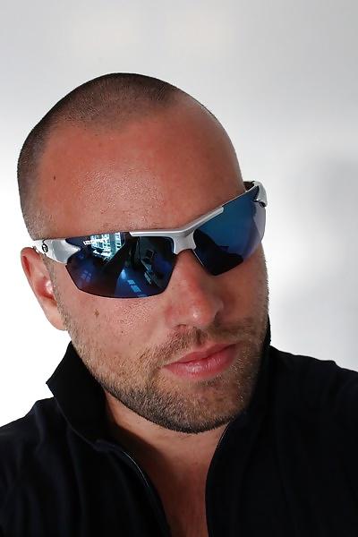 21P Self portraits with sunglasses 