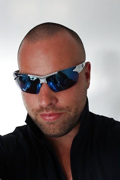 21P Self portraits with sunglasses 