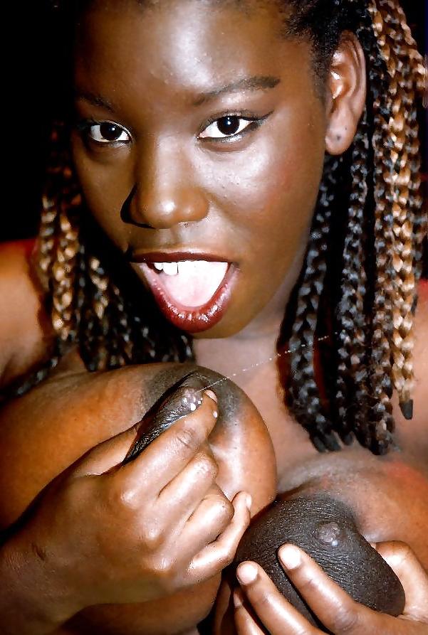 16P Lactating nipples