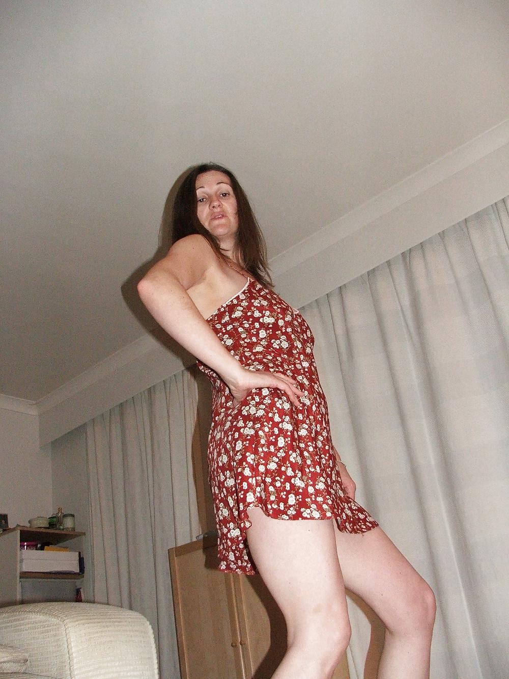 25P Recovered pics of hot milf teacher