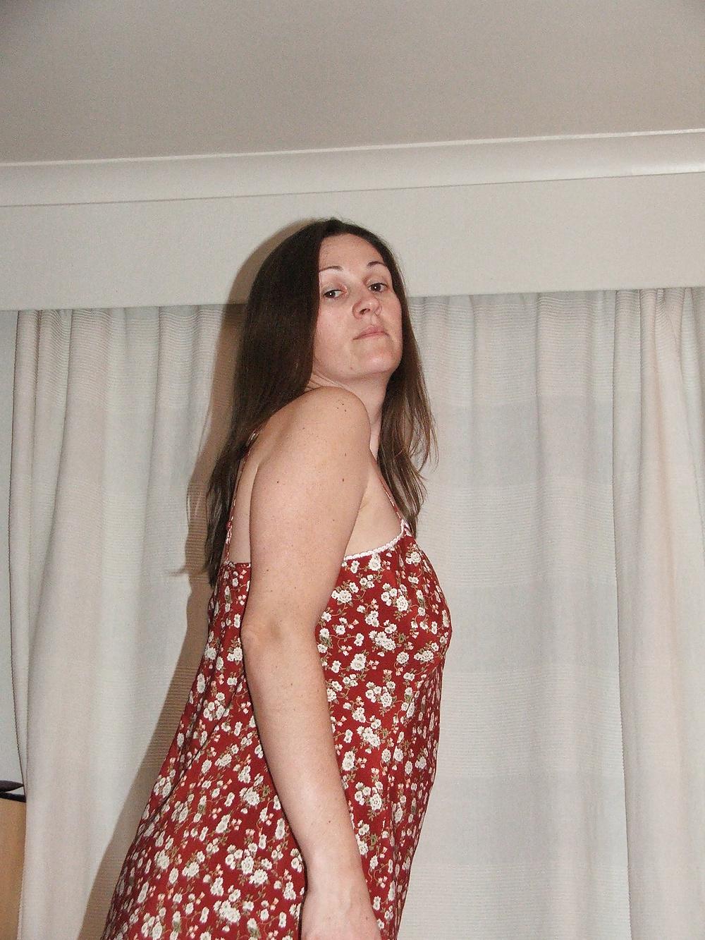 25P Recovered pics of hot milf teacher