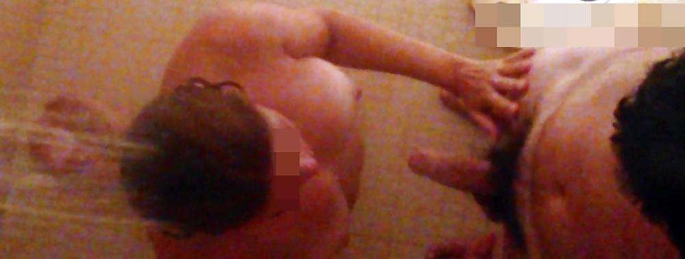 12P Suck dick and balls in shower