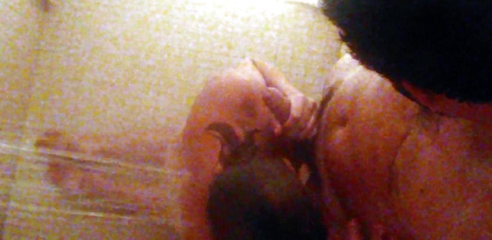 12P Suck dick and balls in shower