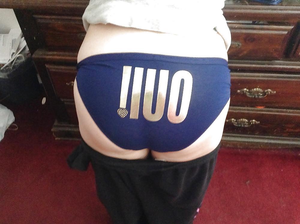 25P Please Comment For Horny Mom. Perfect Pussy And Tits