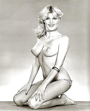 25P Vintage sluts 13 (b&w)