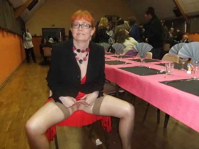 25P Exhibitionist wives and girlfriends