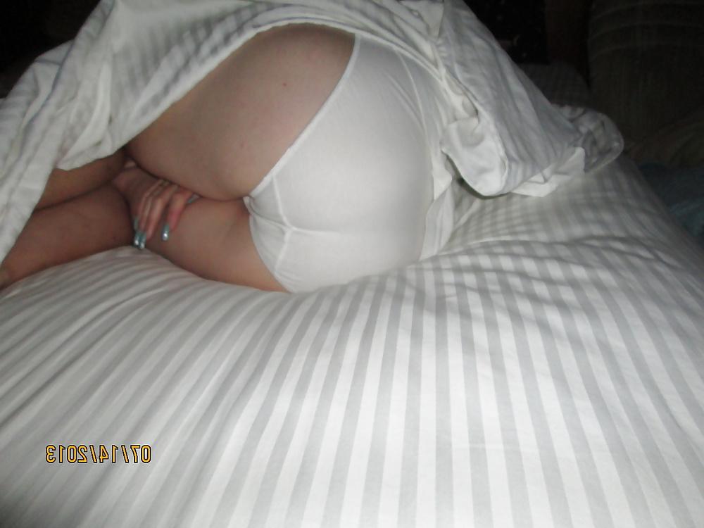 10P My Wife an Exhibitionist and Submissive. Nice combination