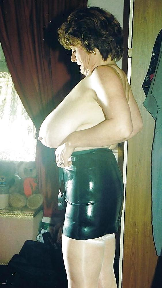 25P Vintage Pornstar Toni