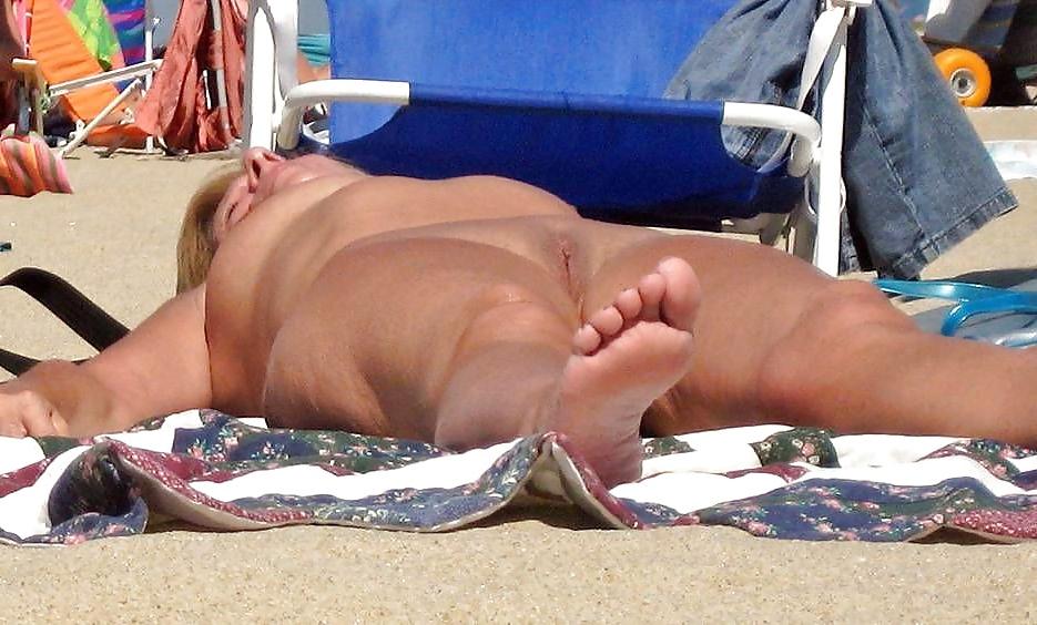19P Milf Nudists #13 BoB