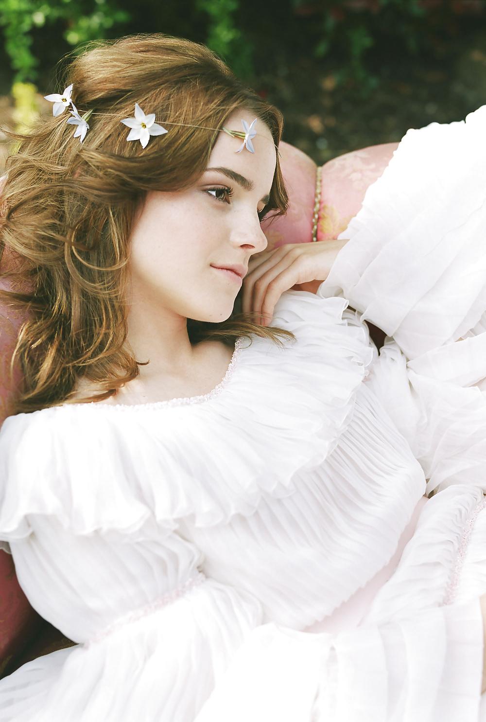 25P Emma Watson - Bravo Magazine HQ (CCM)