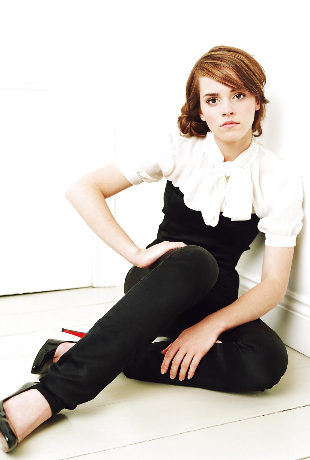 25P Emma Watson - Bravo Magazine HQ (CCM)