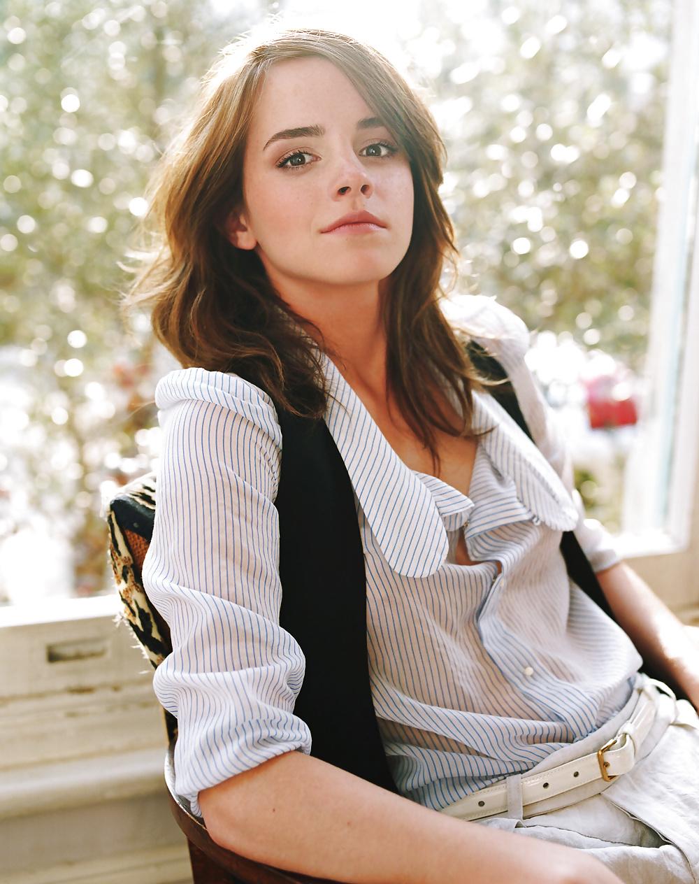 25P Emma Watson - Bravo Magazine HQ (CCM)
