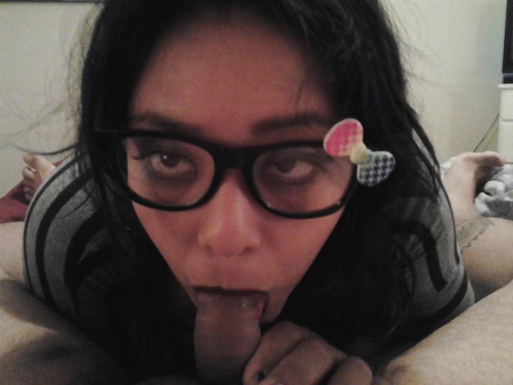 11P I love sucking balls n dick