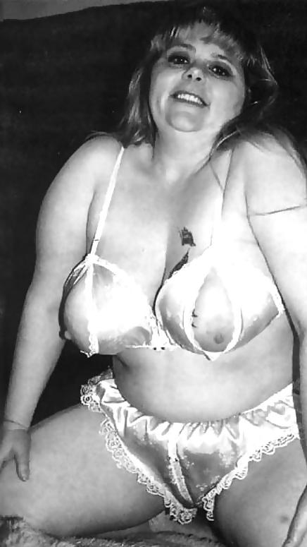 16P Vintage lady's &  Buxomness-num-001