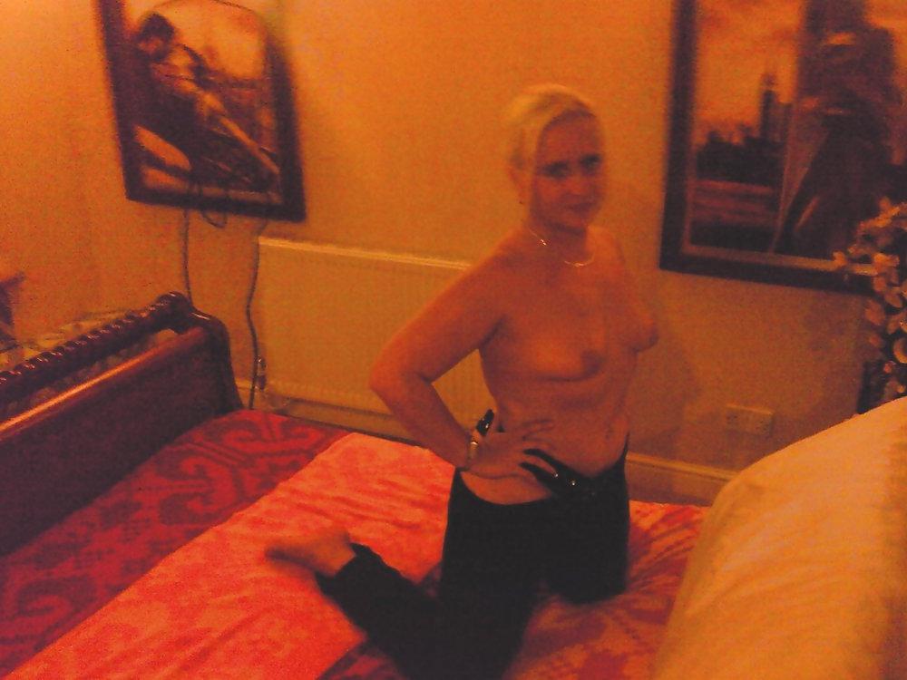 25P Blonde sucking me 