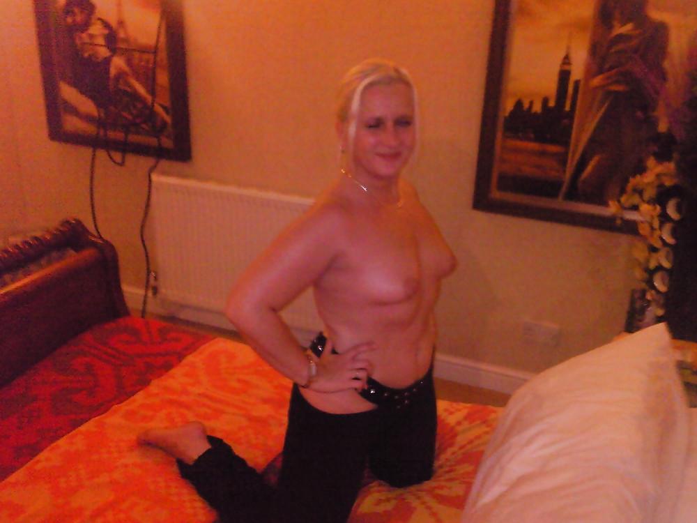 25P Blonde sucking me 