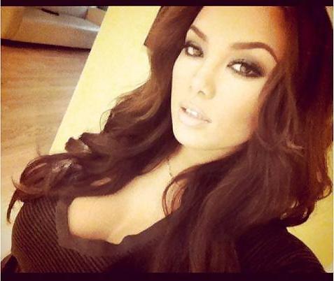 17P Exotic babes