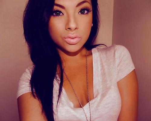 17P Exotic babes