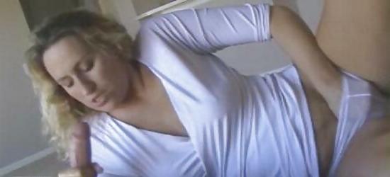 14P Mom Joey, tender hands mature girl