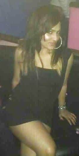 21P Dirty Indian Dancer