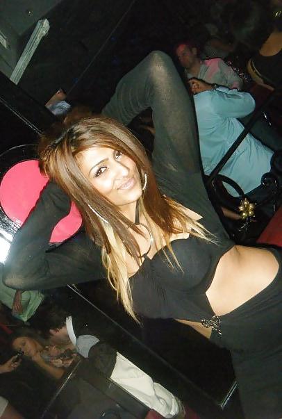 21P Dirty Indian Dancer