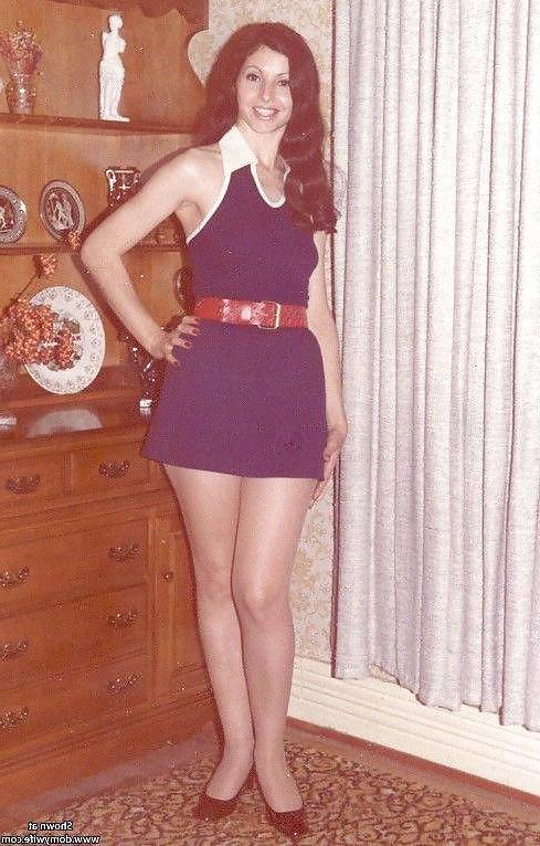 25P Hot Hairy Vintage AM Milf