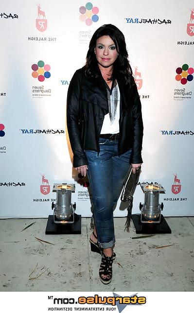 25P Rachael Ray Foot Pics