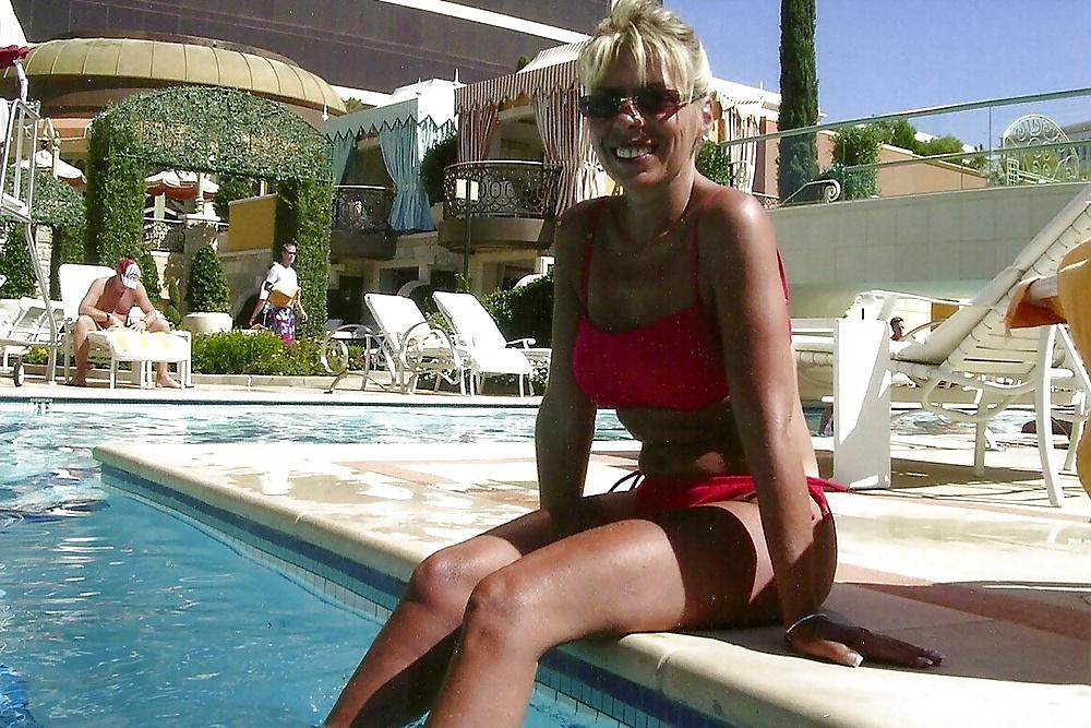 20P Italian cocksucker milf
