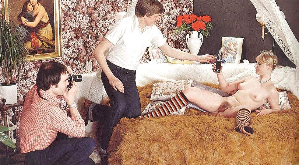 25P Photo Surprise - Vintage Mag Pictures