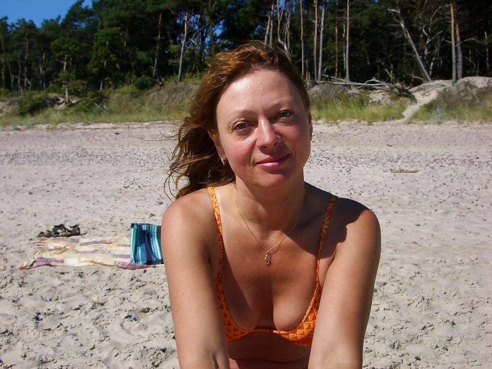 22P MY REAL LIFE MOM (Lilia, 55 y.o.)