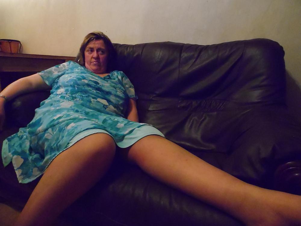 9P The Whore In Tan Tights