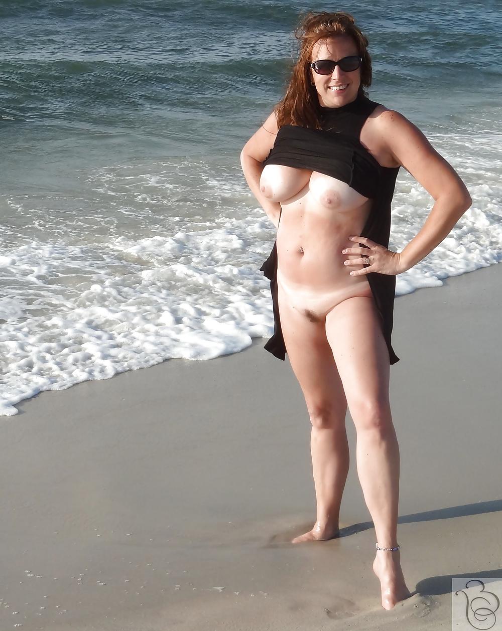 25P Matures of all shapes and sizes hairy and shaved 344
