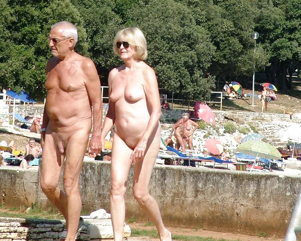 25P Matures of all shapes and sizes hairy and shaved 344