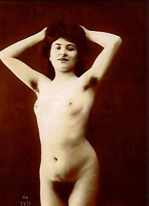 16P Vintage lady's & Posture-num-001