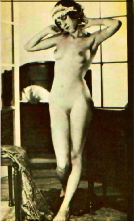 16P Vintage lady's & Posture-num-001