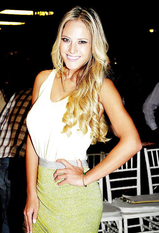 25P Vanessa Huppenkothen - Sexiest sport journalist - Mexico