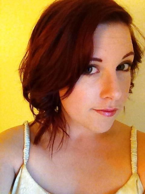 25P Lolrenaynay hot cum slut please comment.