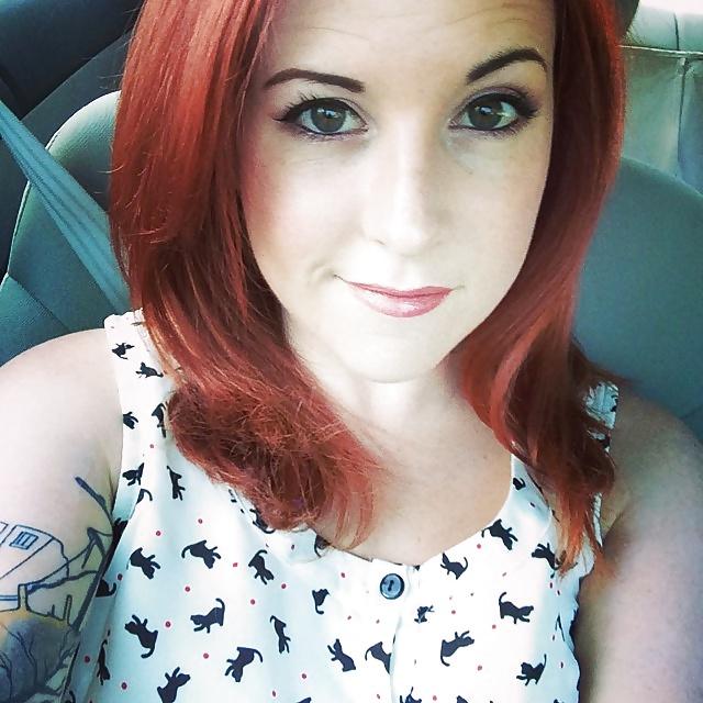 25P Lolrenaynay hot cum slut please comment.