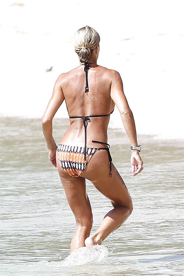 9P Mature celebrity Celia Sawyer.