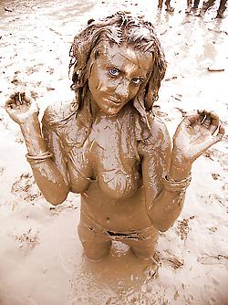 25P Wet and Messy Chicks