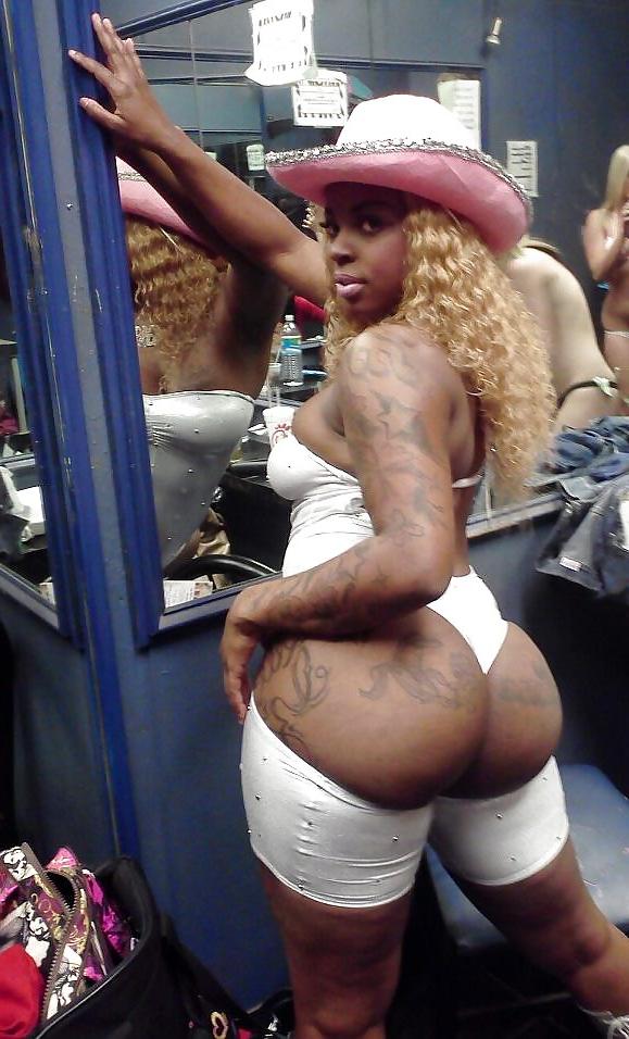 13P GHETTO CHICS 2