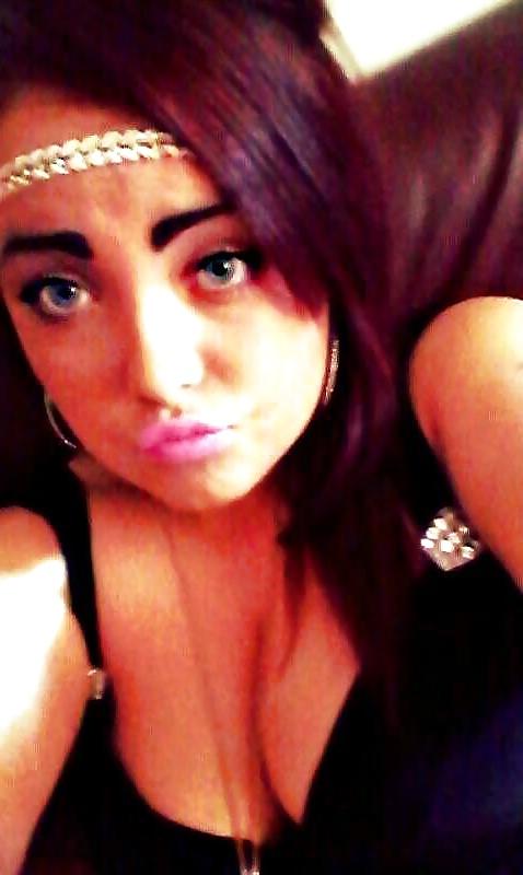 25P Irish traveller girls